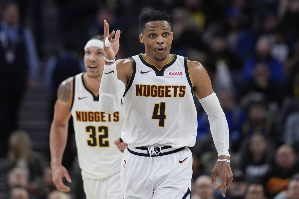 在进攻端 在进攻端