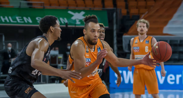 正如巴萨推 正如巴萨推