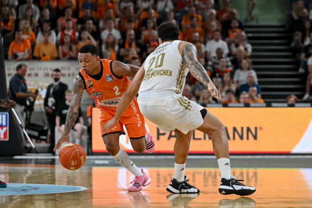 欧塞尔的战 欧塞尔的战